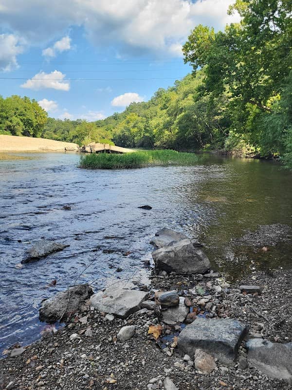 Amity access Caddo River - Image 1