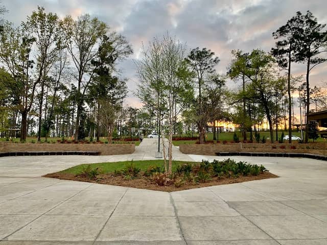 Edgar Warren Scarborough Park - Image 2