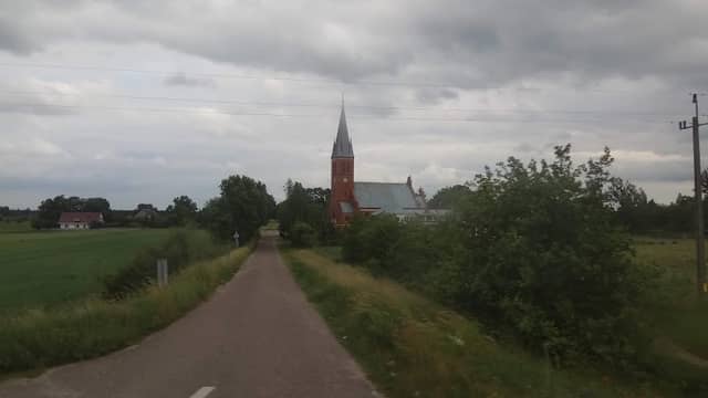 Kościół Matki Bożej Szkaplerznej w Nowym Kurowie - Image 1