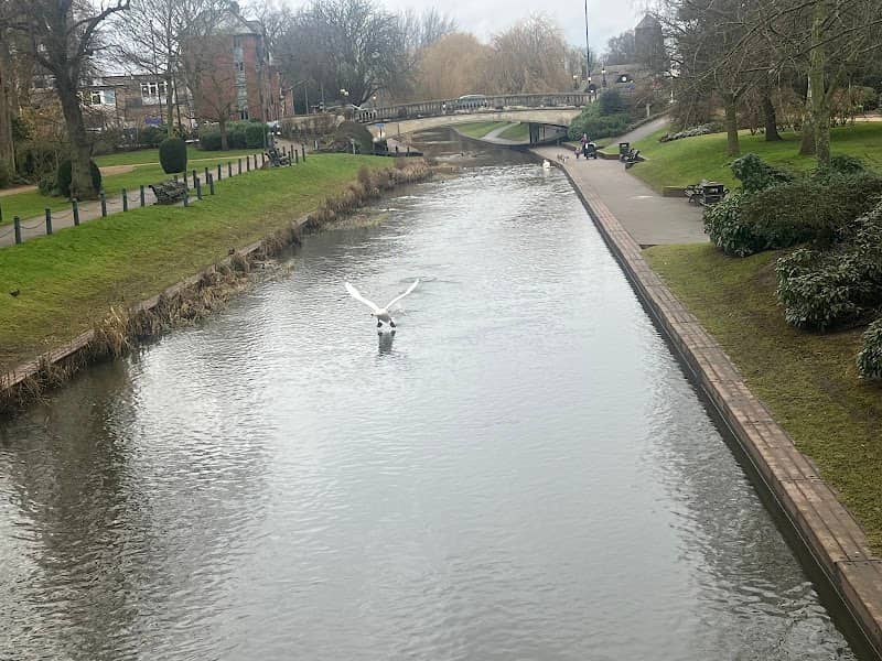 Victoria Park - Image 2