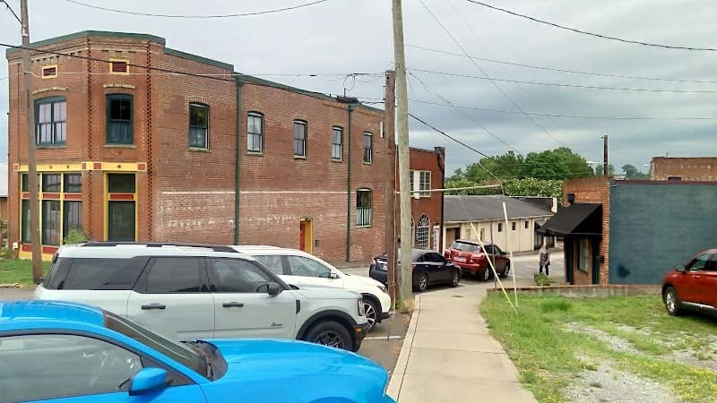 Downtown Loudon - Image 2