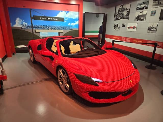 LEGO Ferrari Build and Race - Image 2