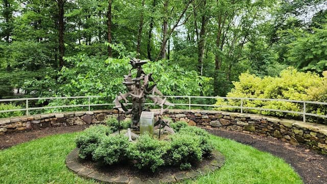 Tanger Family Bicentennial Garden - Image 2