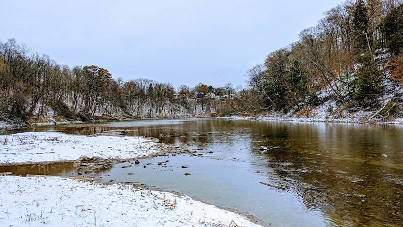 Hogs Back Park - Image 1