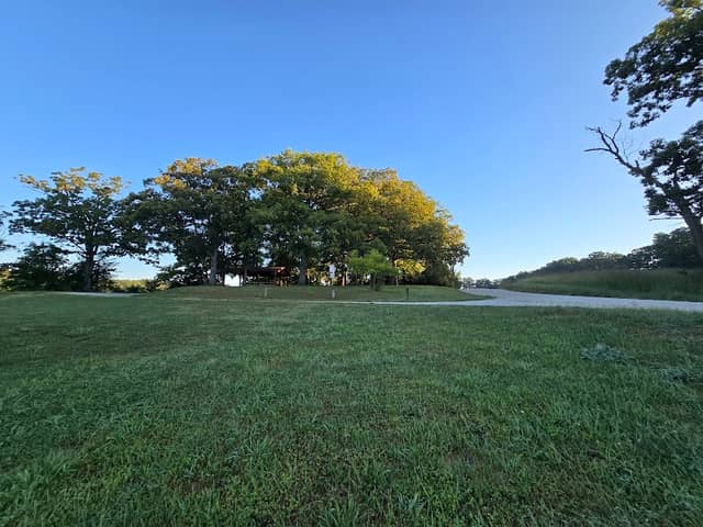Macon city lake - Image 1