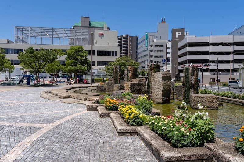 Shiyakushomae Park - City Hall Park - Image 2
