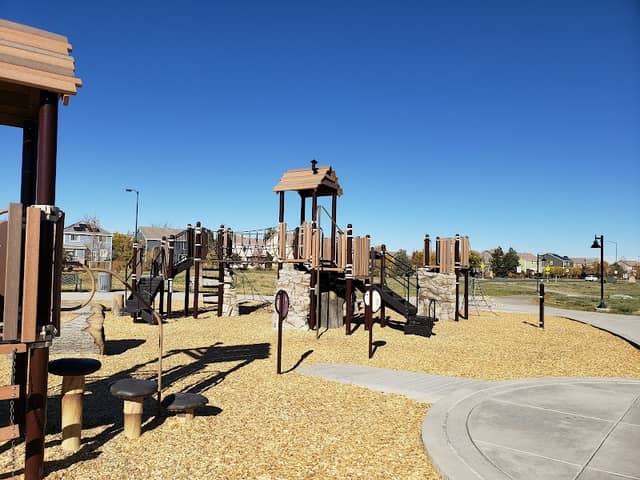Villages East Park - Image 1