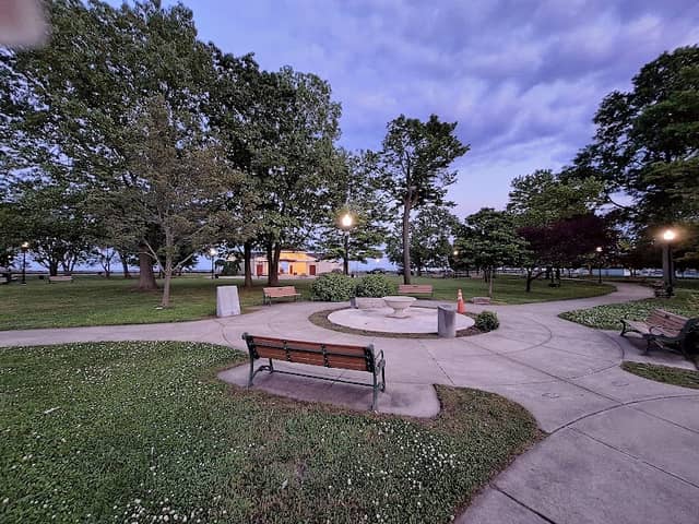 Old Grove Park - Image 1