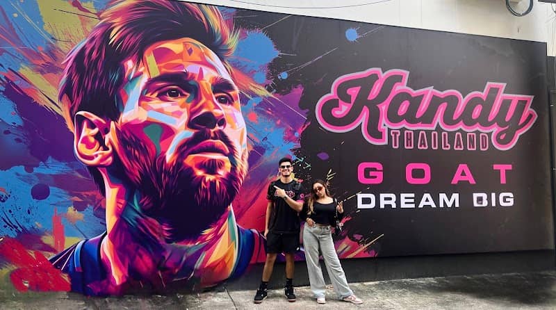 Messi selfie mural by Kandy - Image 2