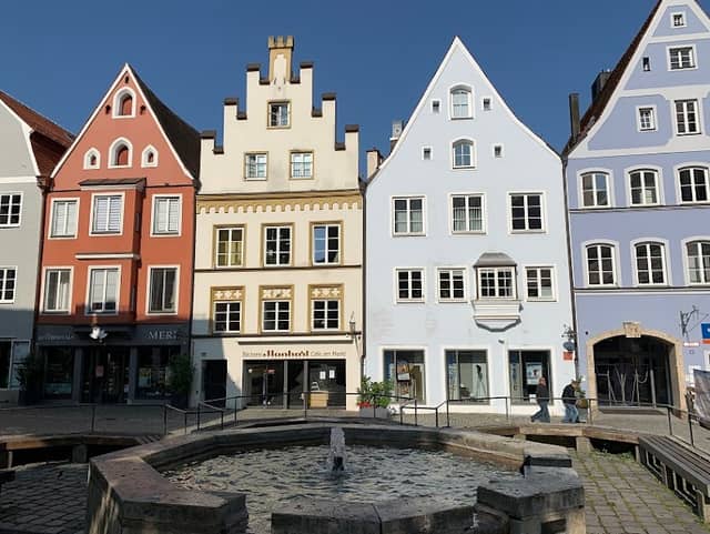Brunnen am Hellmair-Platz - Image 1