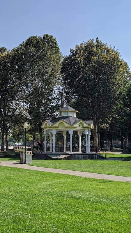 Library Park - Image 1