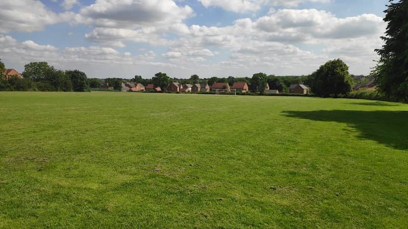 Warwick Park - Image 1