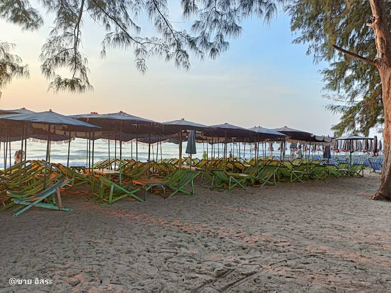 เก้าอี้ผ้าใบ หาดชะอำเหนือล็อค 37/1 - Image 1