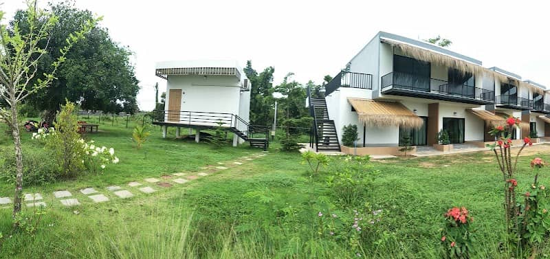สุวิ โคโค่ วิลล์ (Suwi Coco Ville Resort) - Image 1
