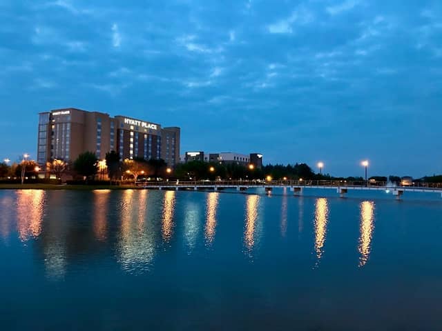 Lake Pointe Walkway - Image 3