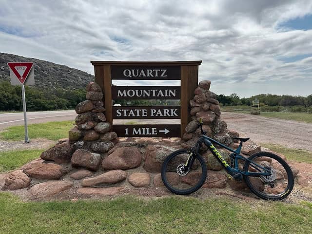 Heart healthy trail trailhead - Image 1