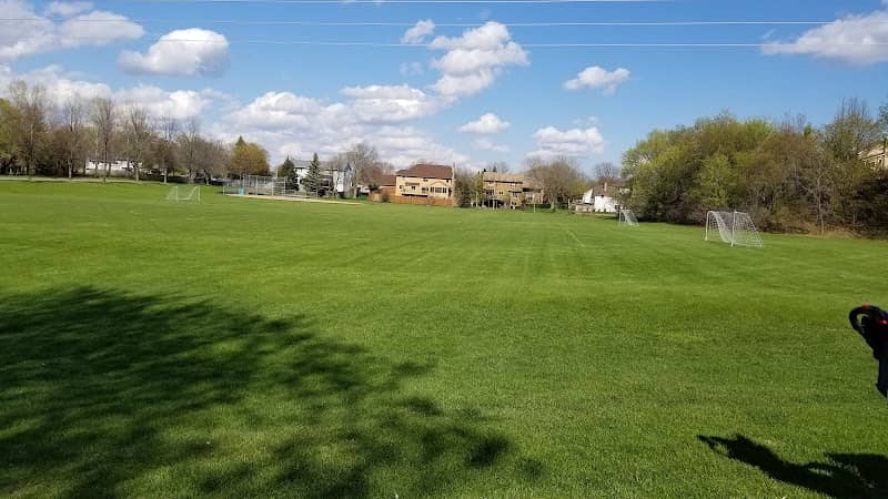 Chateaulin Park - Image 3