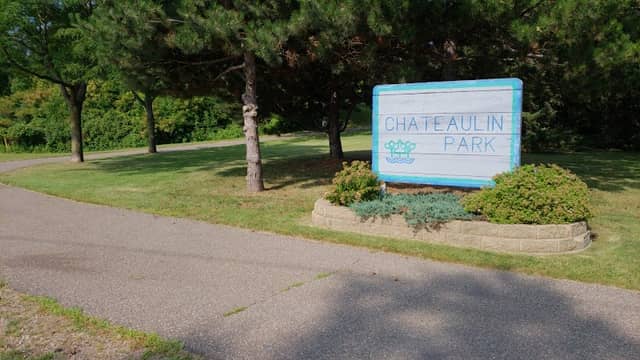 Chateaulin Park - Image 1