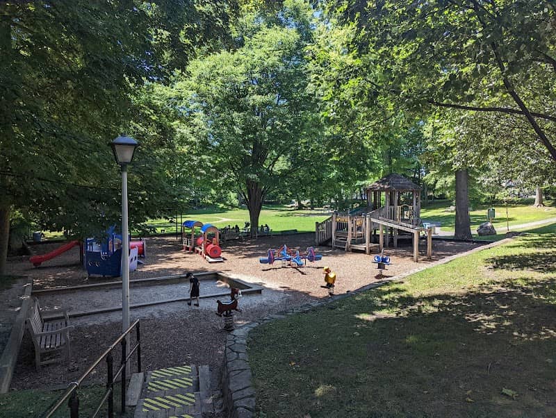 Pine Brook Park - Image 1