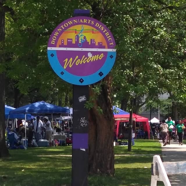 Lincoln Park - Image 2