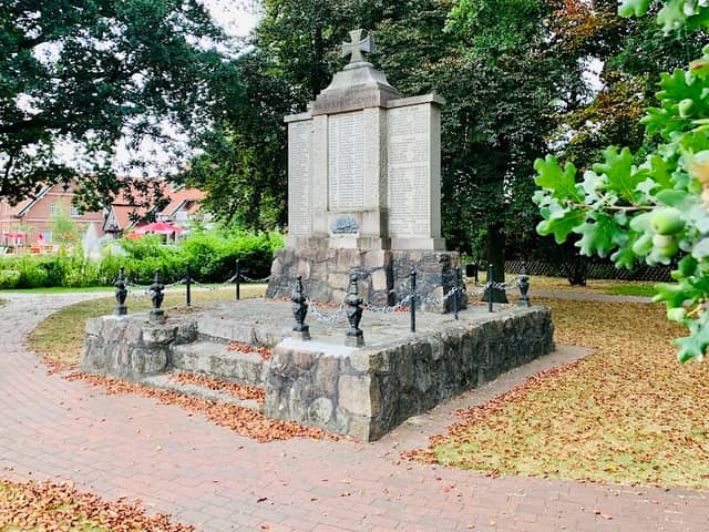Kriegerdenkmal Ahlerstedt (1914-1918 und 1939-1945) - Image 1