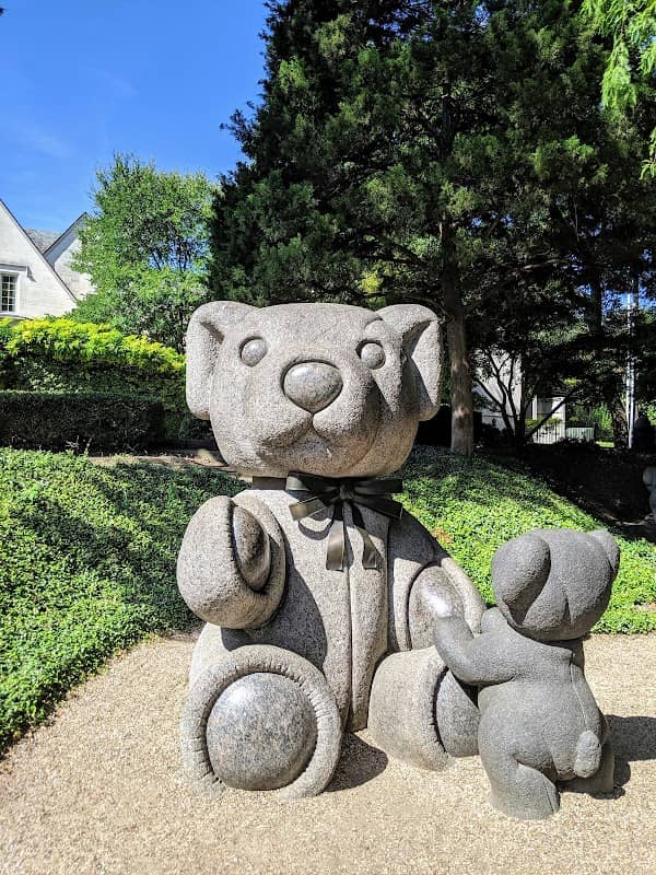 Teddy Bear Statues in Lakeside Park - Image 1