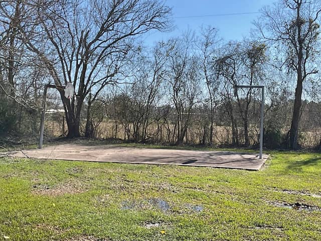 M.Q. Bradford Park - Image 1