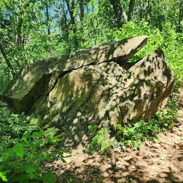 Stone Elephant - Image 1