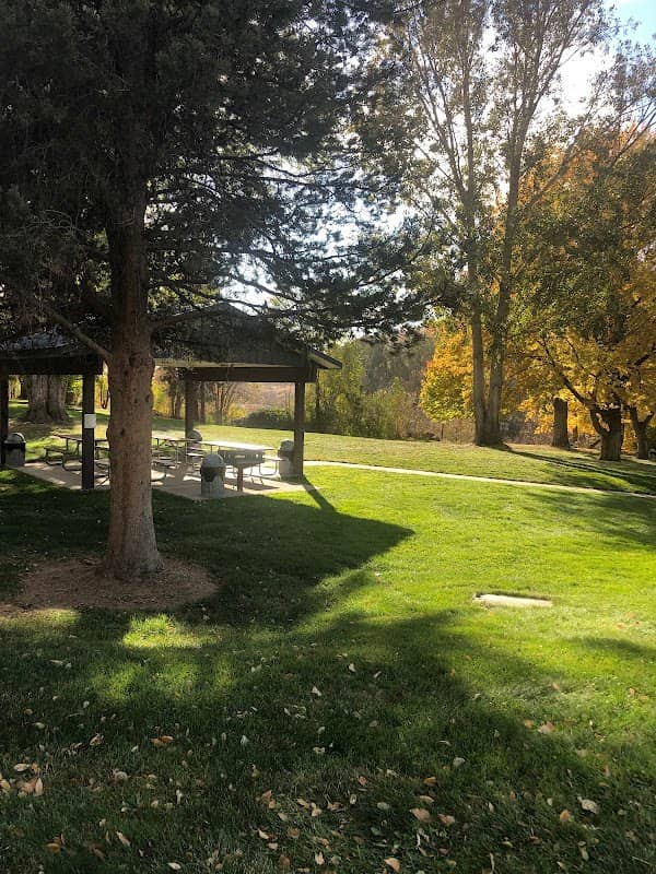 Cobblestone Park - Image 1