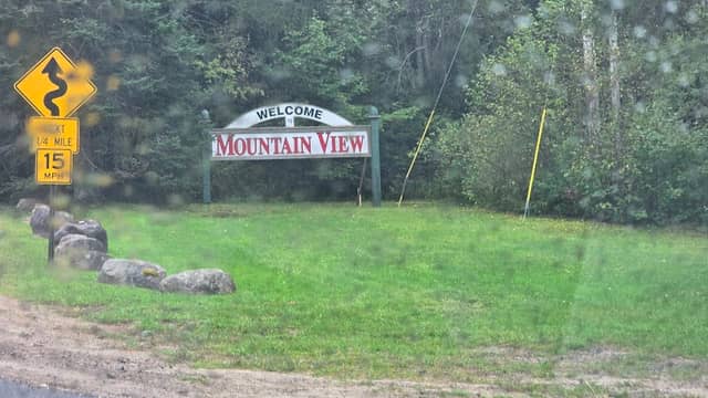 Welcome to Mountain View Sign - Image 1