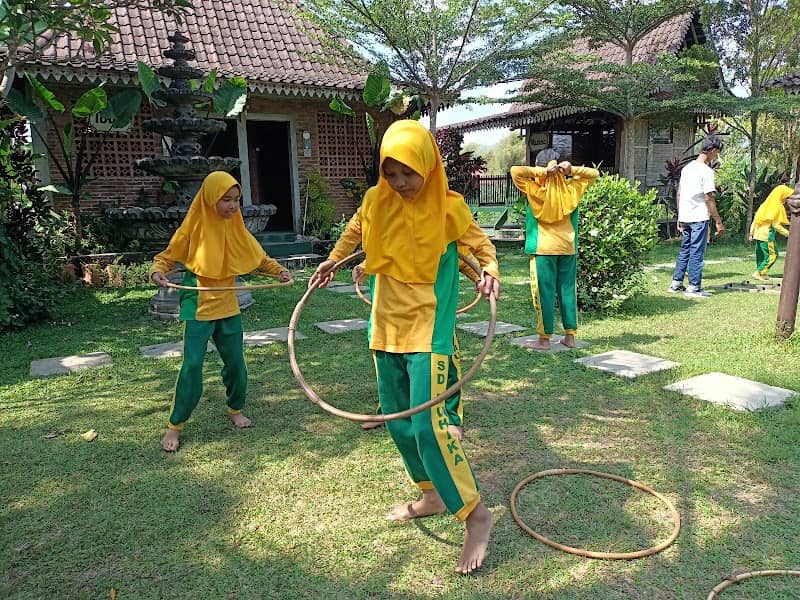 Kampoeng Dolanan Nusantara - Image 2