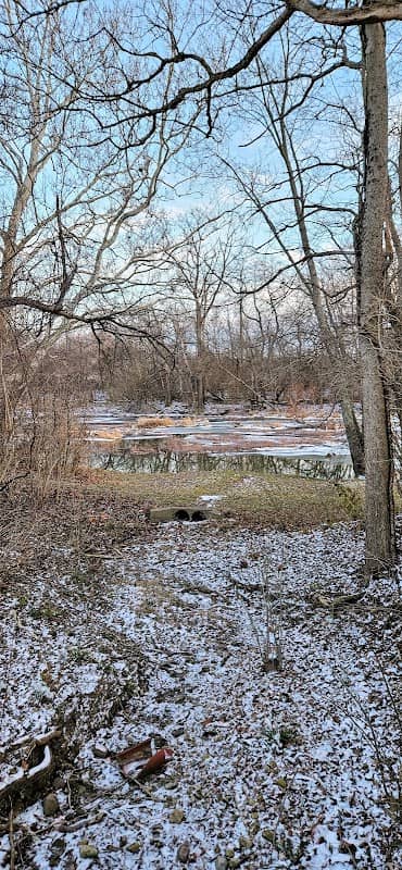 Roadside Park - Image 1