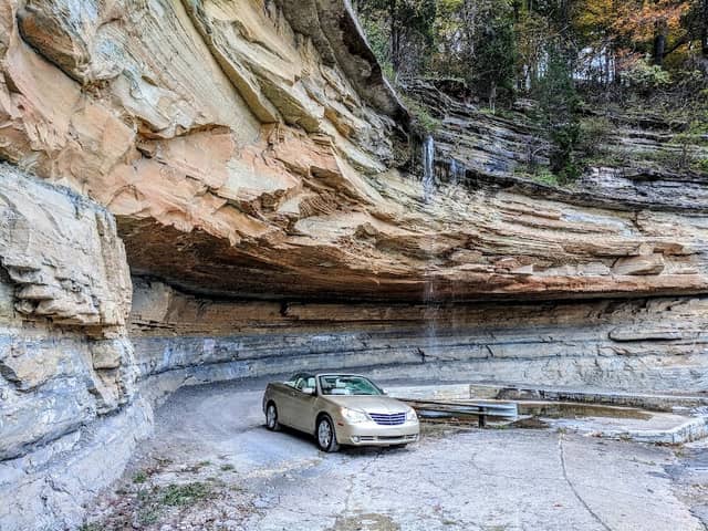 Hanging Rock - Image 2