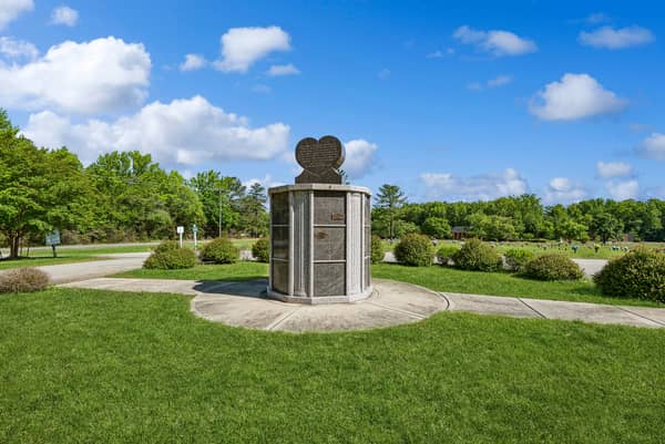 Signal Hill Memorial Park - Image 2