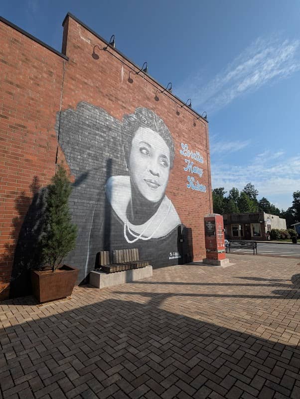 Loretta Aiken Mural - Image 3