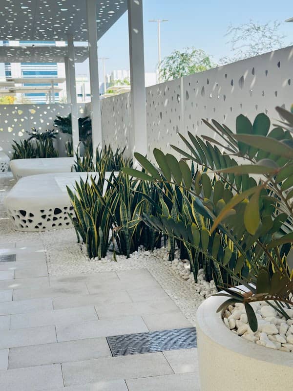 The walkway (conditioned outdoor) - Image 1