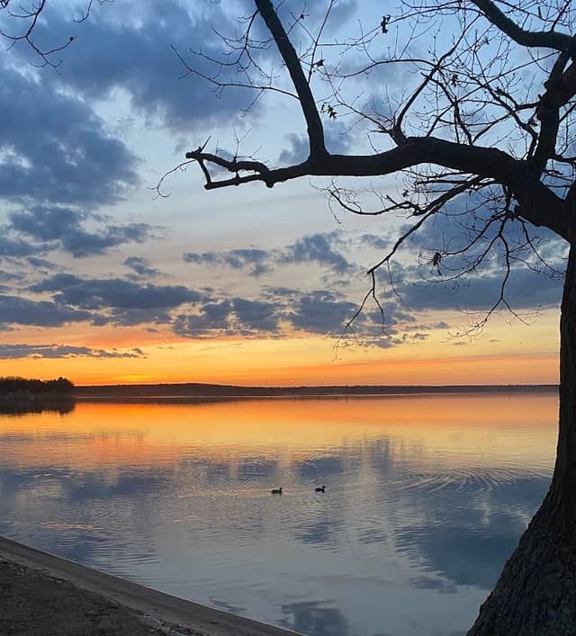 Sam-o-set Park And Beach - Image 1