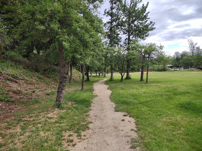 Lee Fong Park - Image 2