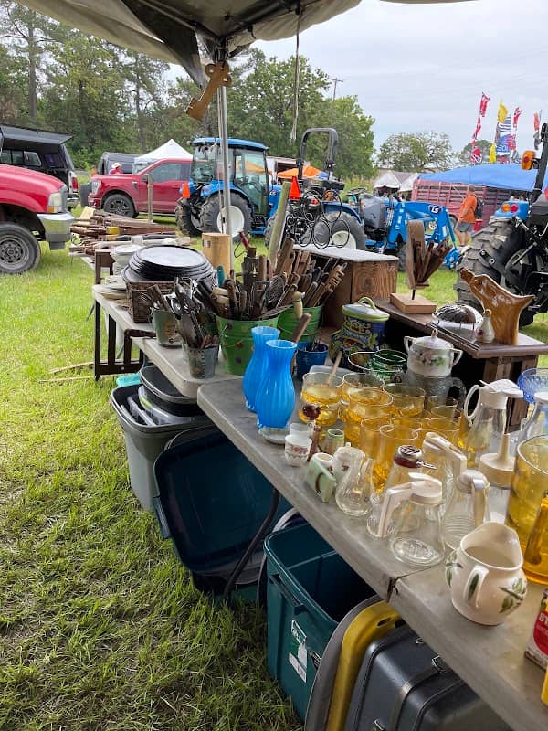 Jewett Flea Market - Image 2