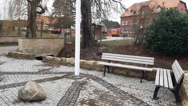 Mehrgenerationen Platz - Image 1