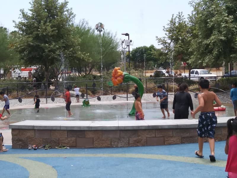 Mercado Park - Image 1