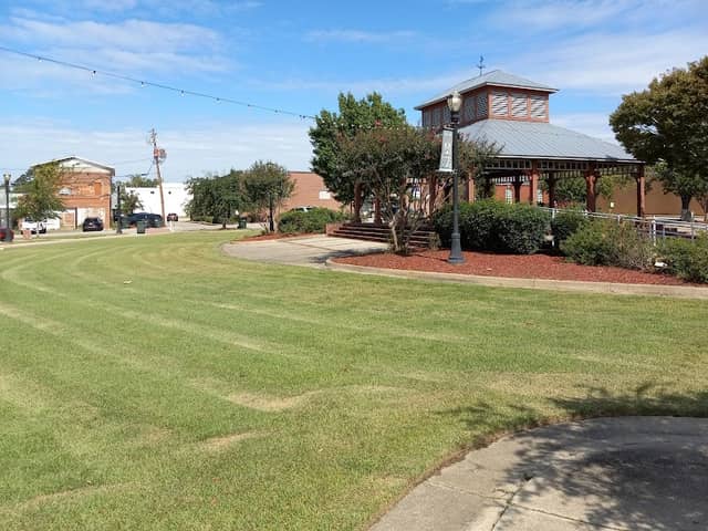 The Boneyard Plaza - Image 2