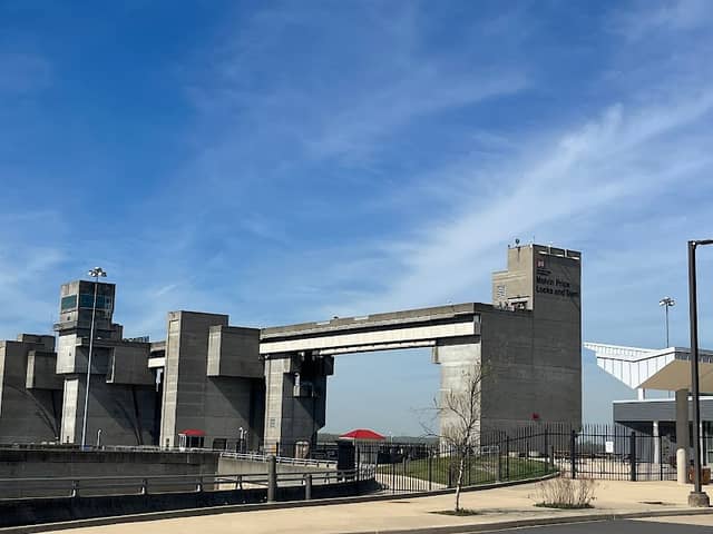 Melvin Price Lock And Dam - Image 1