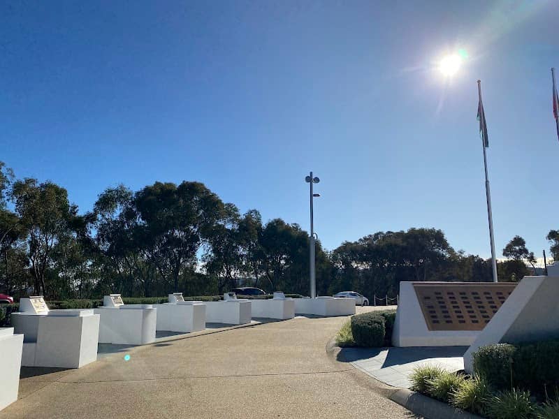 Monument Hill Parklands - Image 3