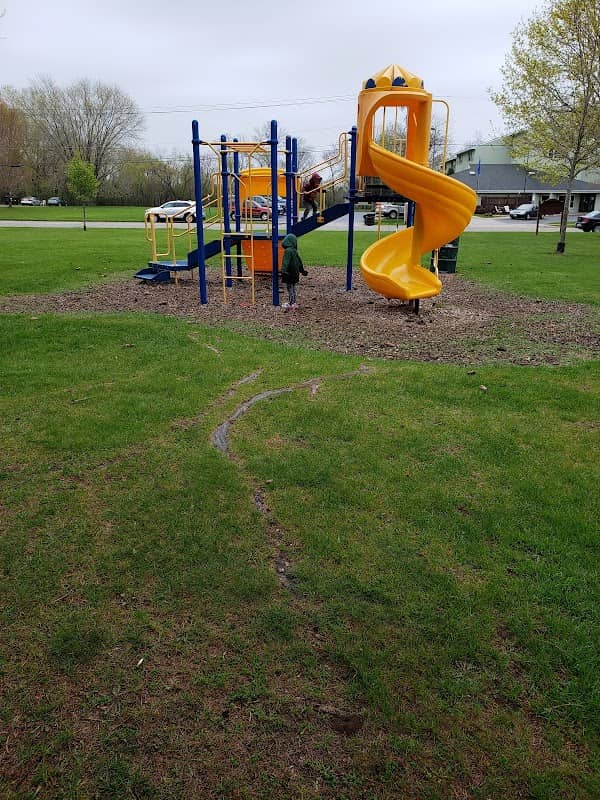 Mound Street Park - Image 1