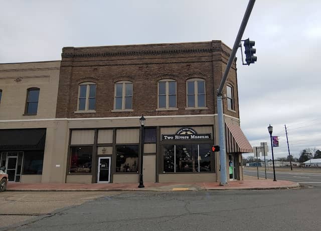 Two Rivers Museum - Image 2