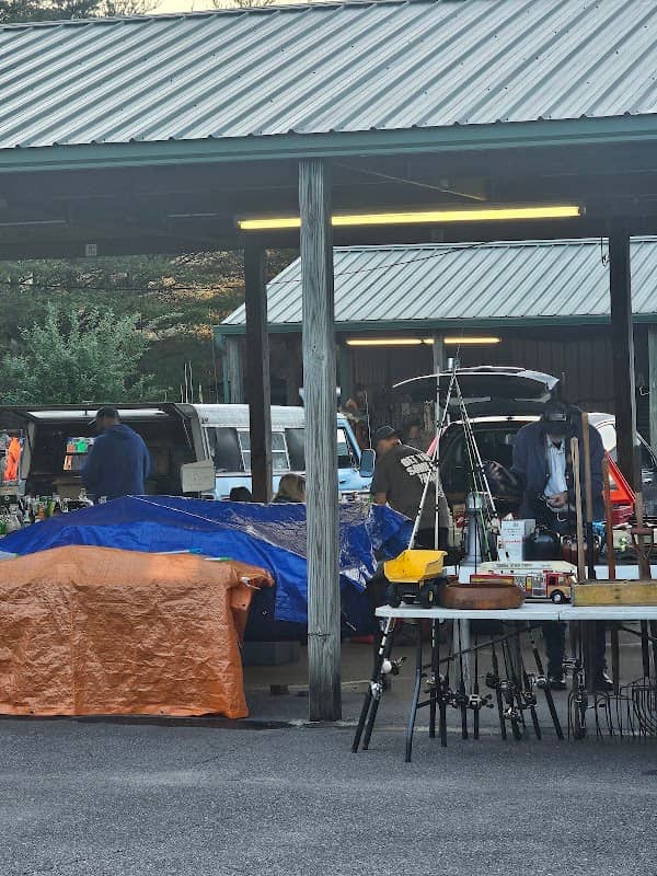 161 Flea Market - Image 1