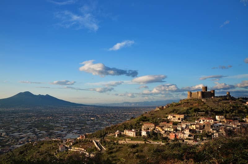 Castello di Lettere - Image 1