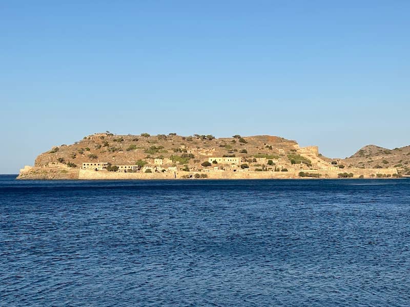 spinalonga boat - Image 1