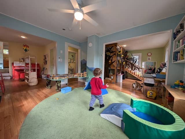 Children's Playhouse - Image 1